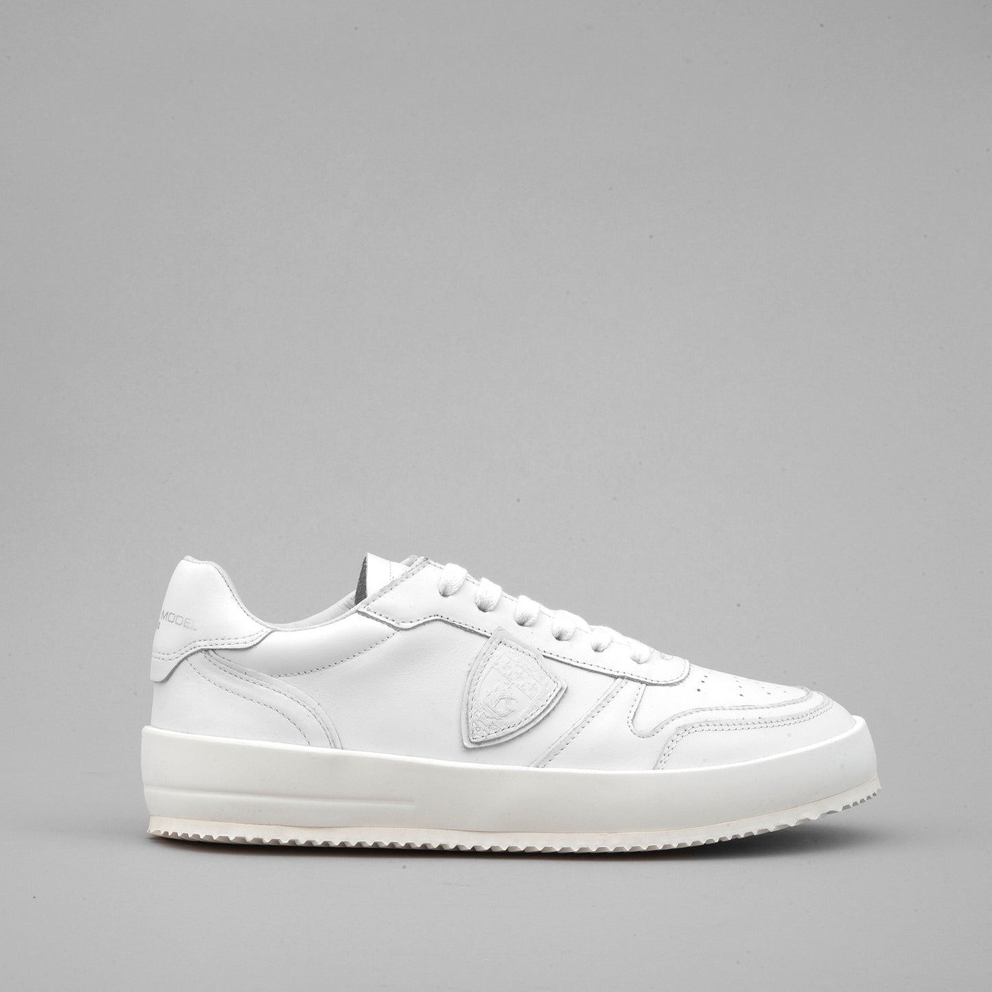 Sneakers VNLU V001 Nice Low Man uomo PHILIPPE MODEL 2424